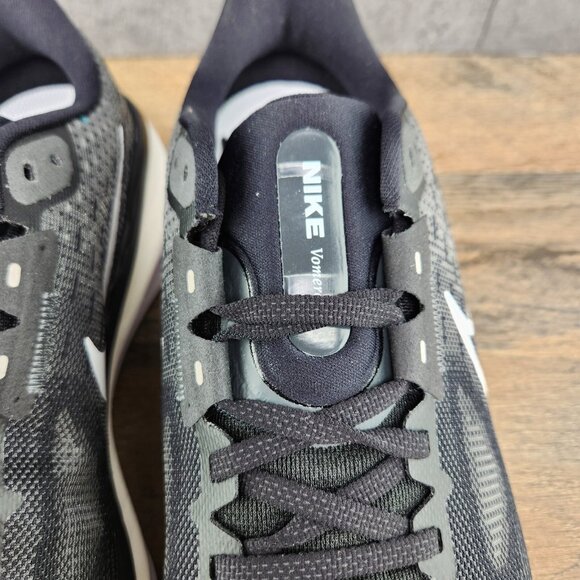 Nike Vomero 17 Sz 8 Womens Black White Anthracite Running Athletic Shoes - Picture 4 of 10